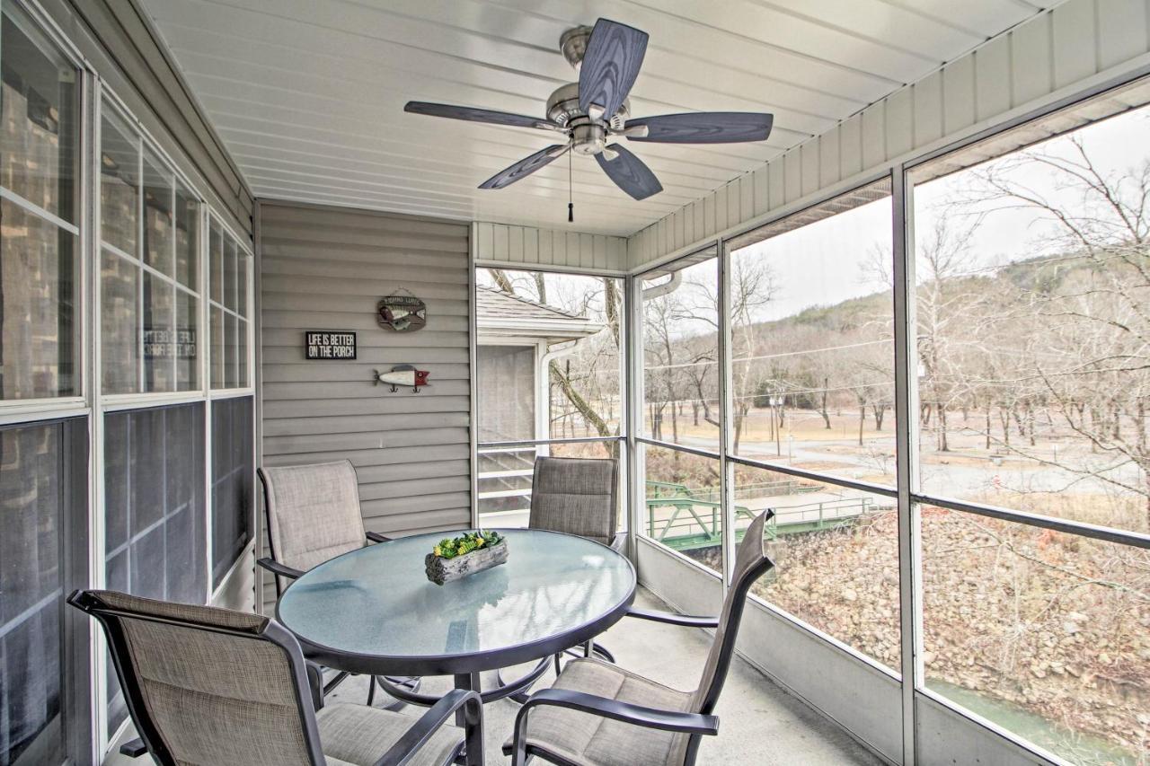 Updated Lake Taneycomo Condo With Screened Porch! Branson Bagian luar foto